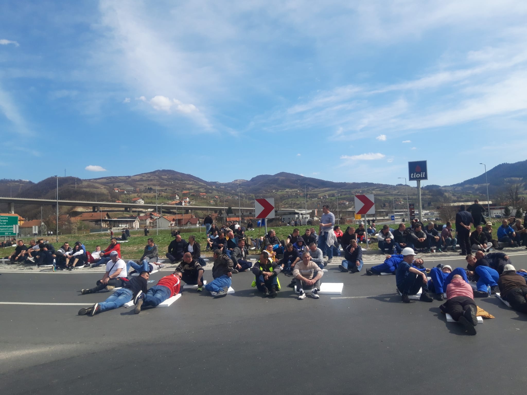 Rudari prekinuli blokadu m-17 - radnički neposluh se nastavlja